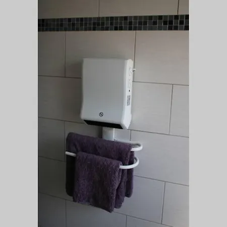 Spacieux, Proche Centre Ville Apartment